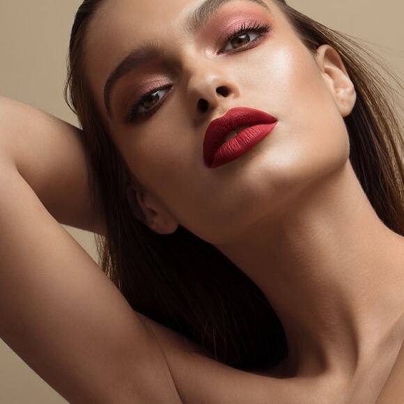 IL MAKIAGE Infinity Lip Cream Long-wear Matte Royal Lip Color 401 - Picture 7 of 8